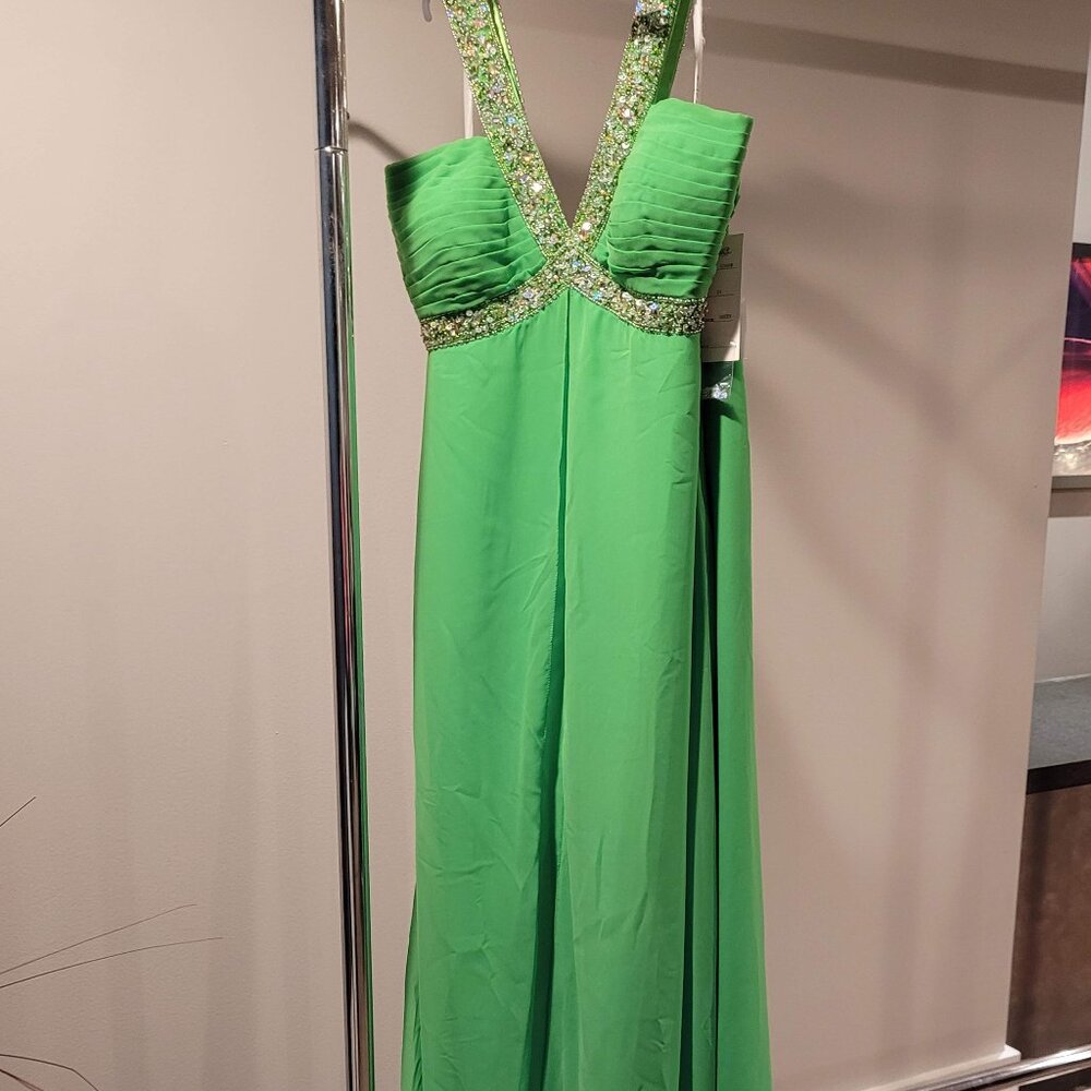 Madison James 6366 Size 24
